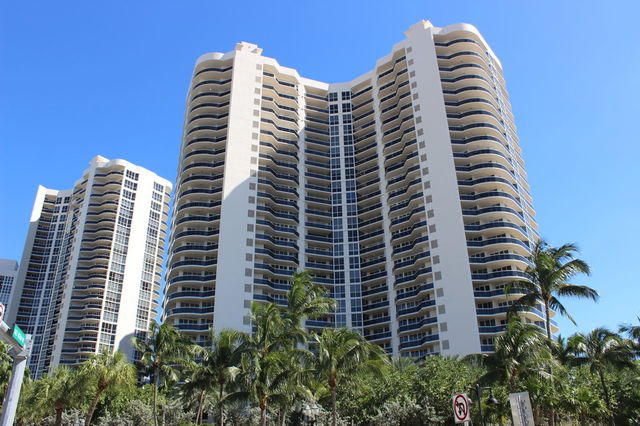 L' Hermitage North Tower  photo 2